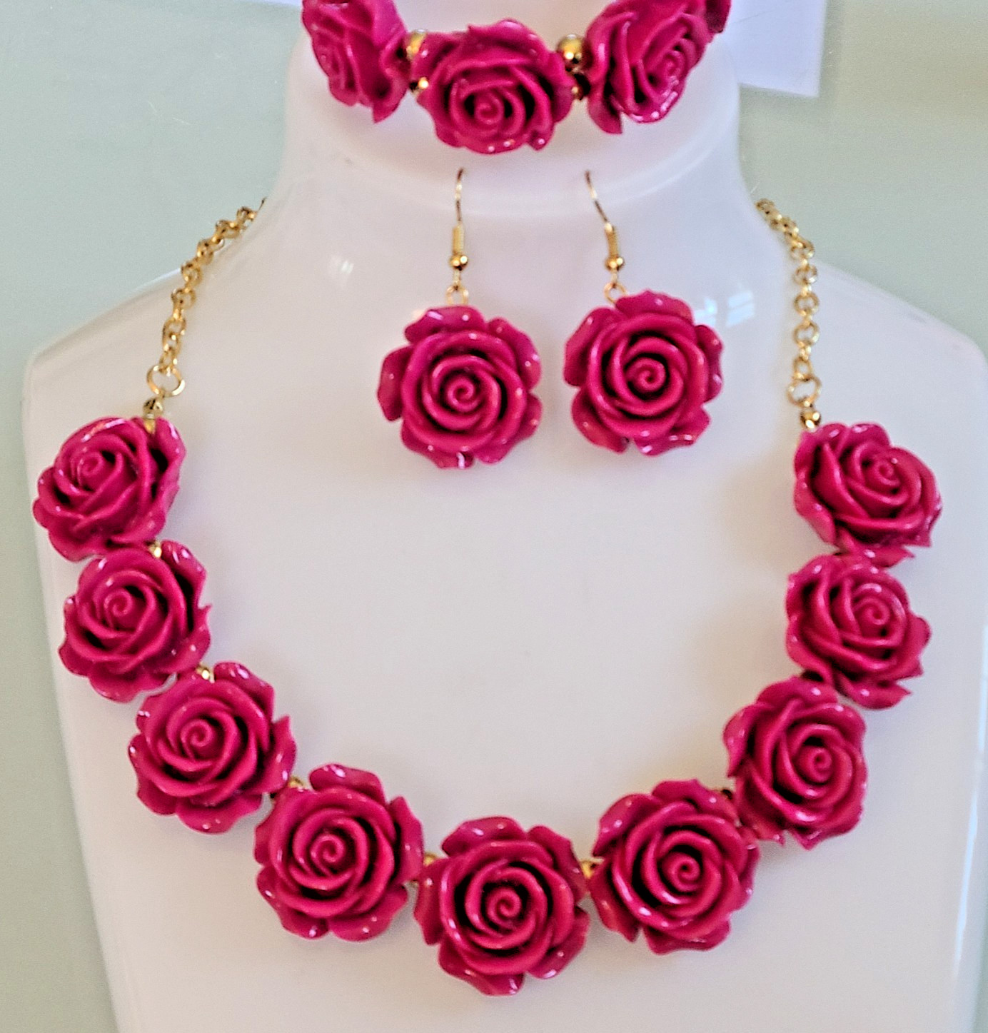 NEW HOT PINK Carved Resin Rose Jewelry Set Necklace Bracelet Earrings 21″