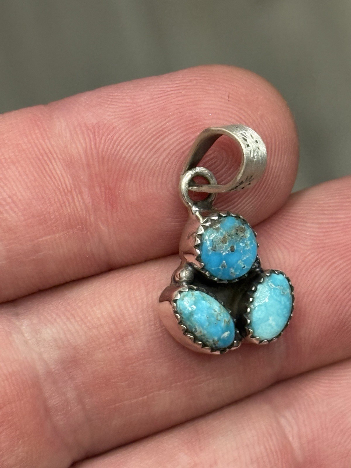 STERLING SILVER WHITE WATER TURQUOISE 3 STONE MIX SHAPE CLUSTER PENDANT .925