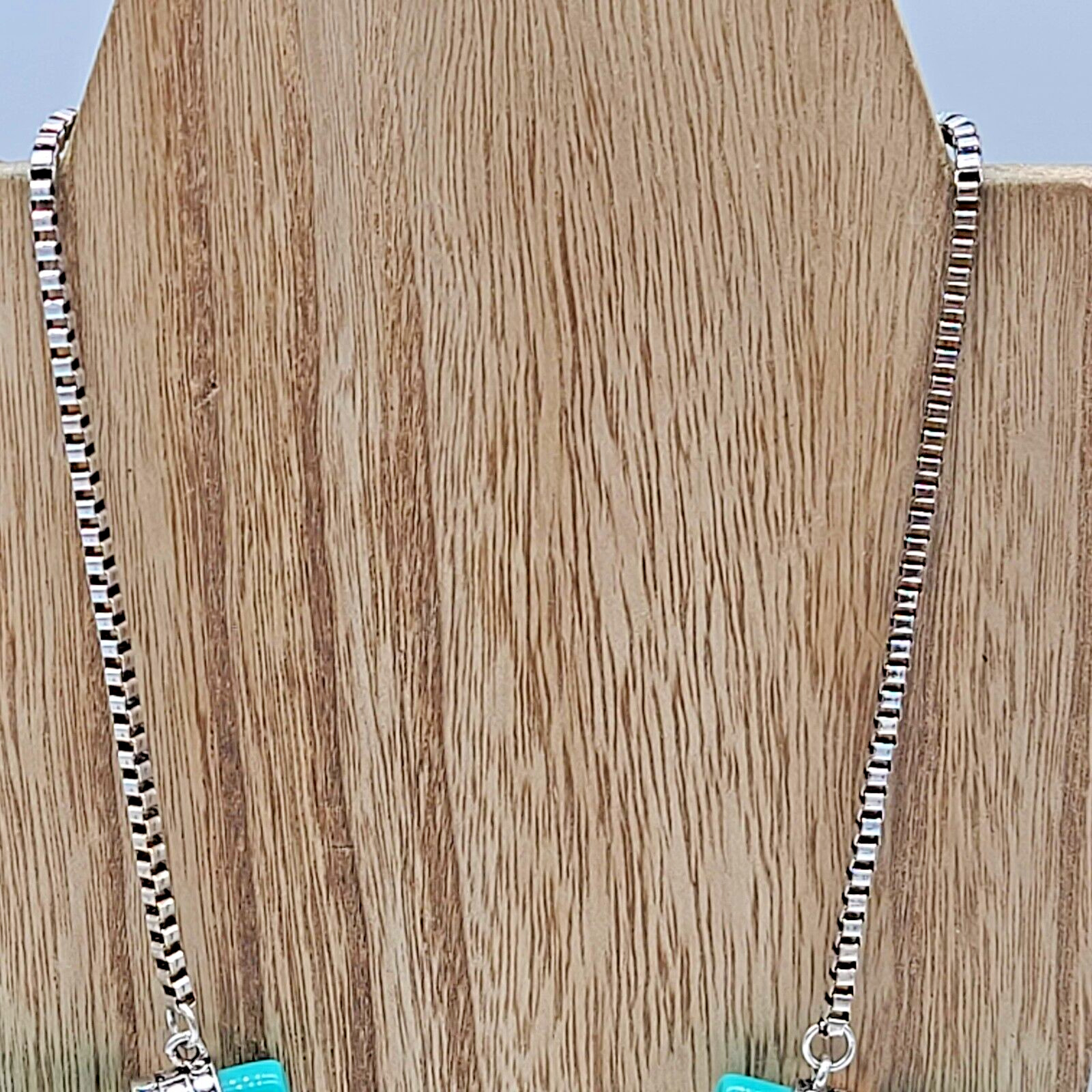 7 Charming Sisters”Nothing Compares”Silver Box Link & Turquoise Acrylic Necklace