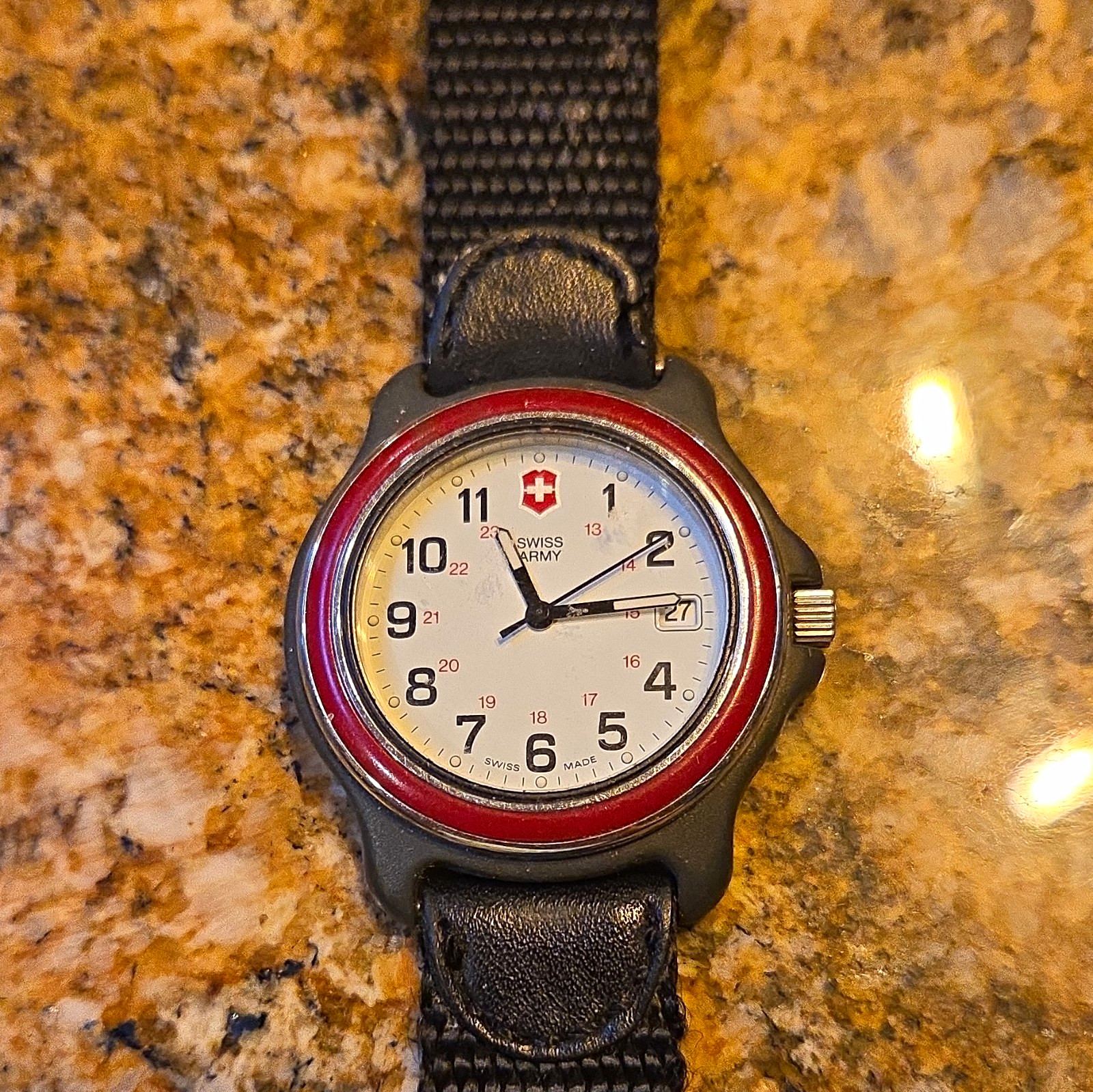 Swiss Army Men’s Quartz Military Watch White Dial Date Red Bezel 100m Nylon
