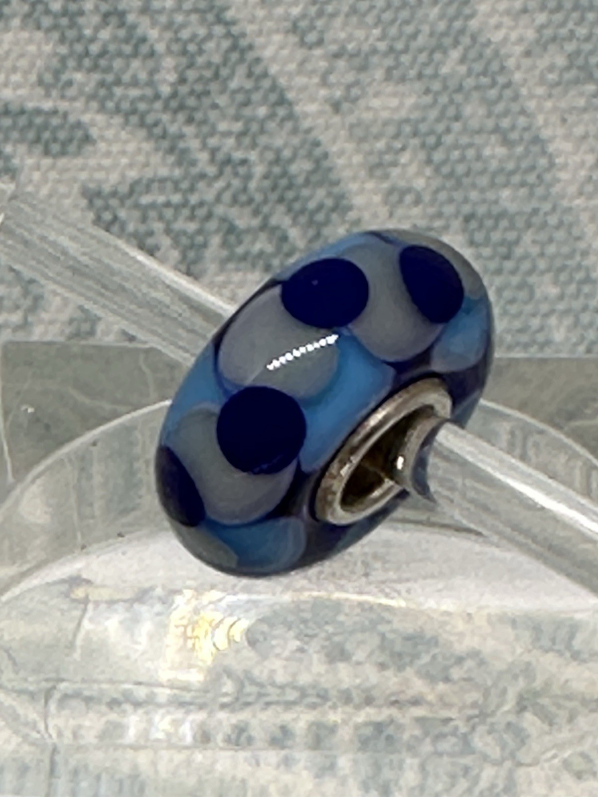 Authentic Trollbeads OOAK Gray Chain with Blues on Cobalt UU, New (30.0)