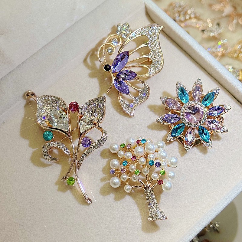 wholesale 20pcs Mix Design Vintage Brooch Pins Lot Enamel Crystal Pearl Resale