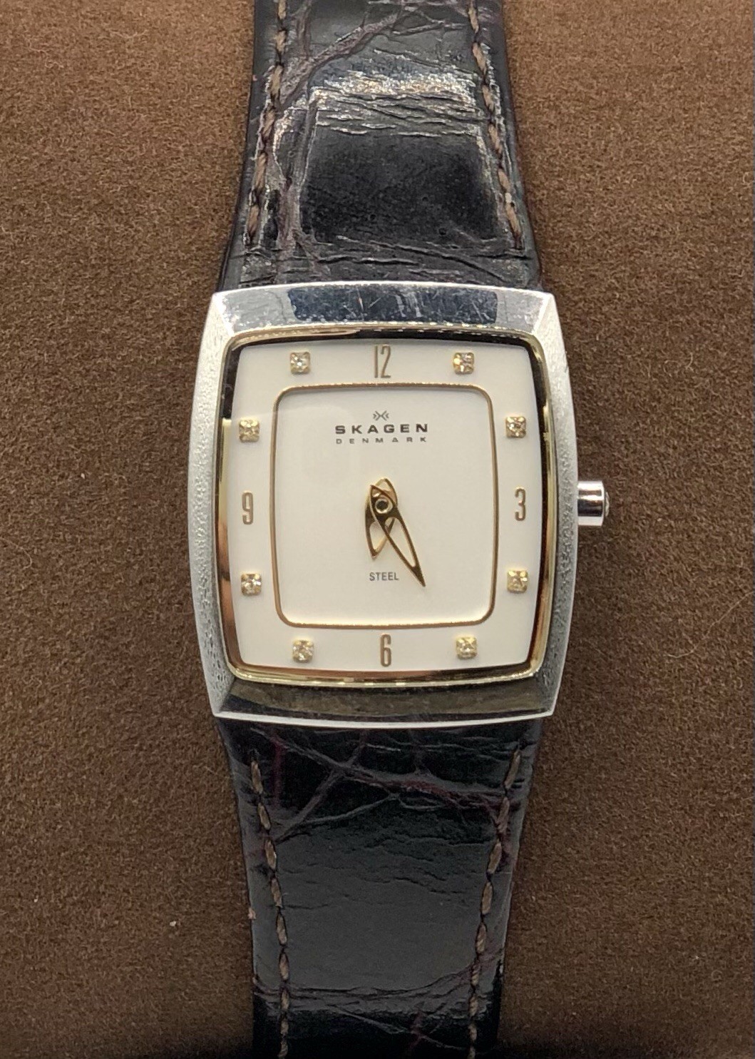 Skagen Denmark 380XSSLD4A1 Ladies Watch~Vintage Look~Crystal Hour Marks~New 🔋✅