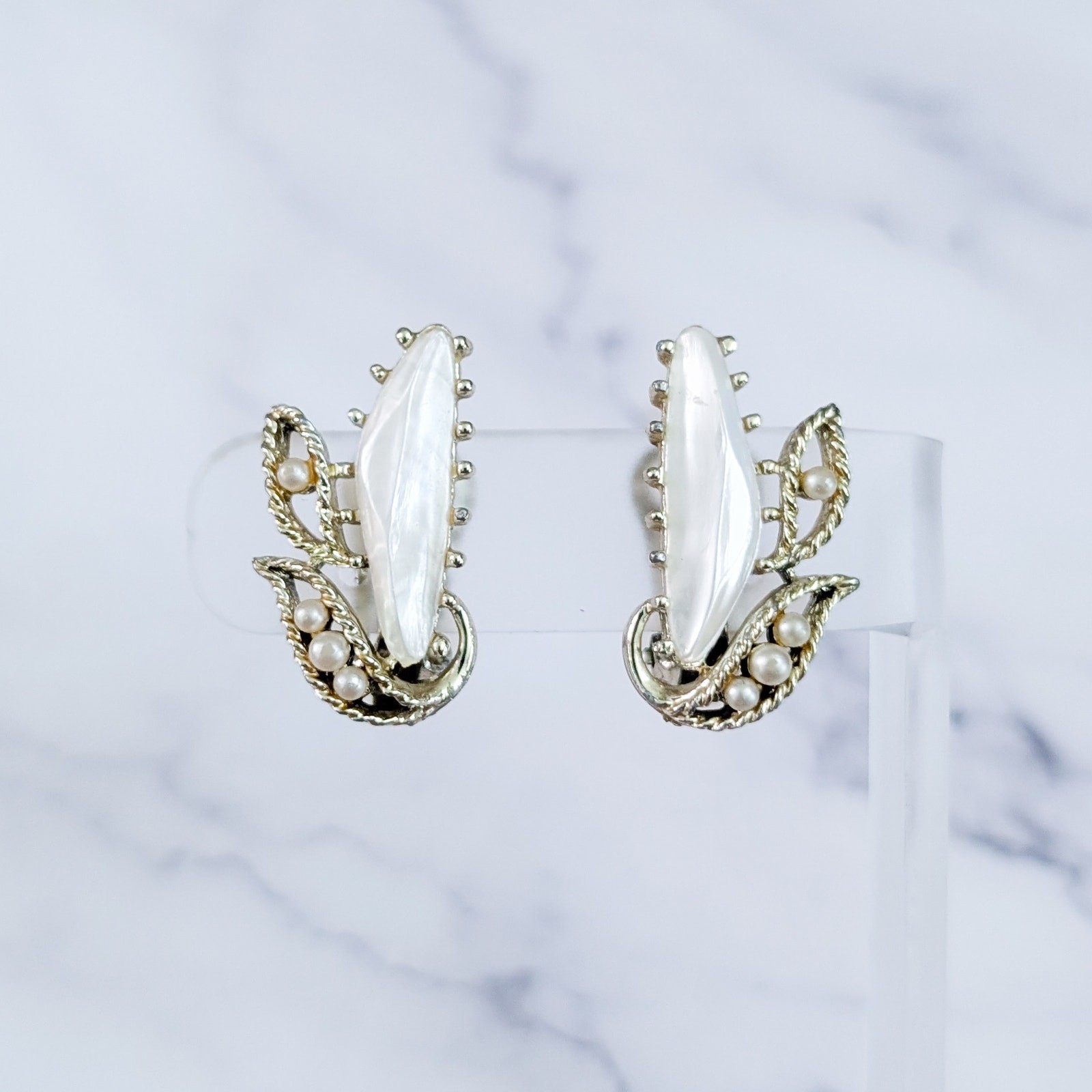Vintage Clip On Earrings Large Unusual Off White/Cream & Gold Tone