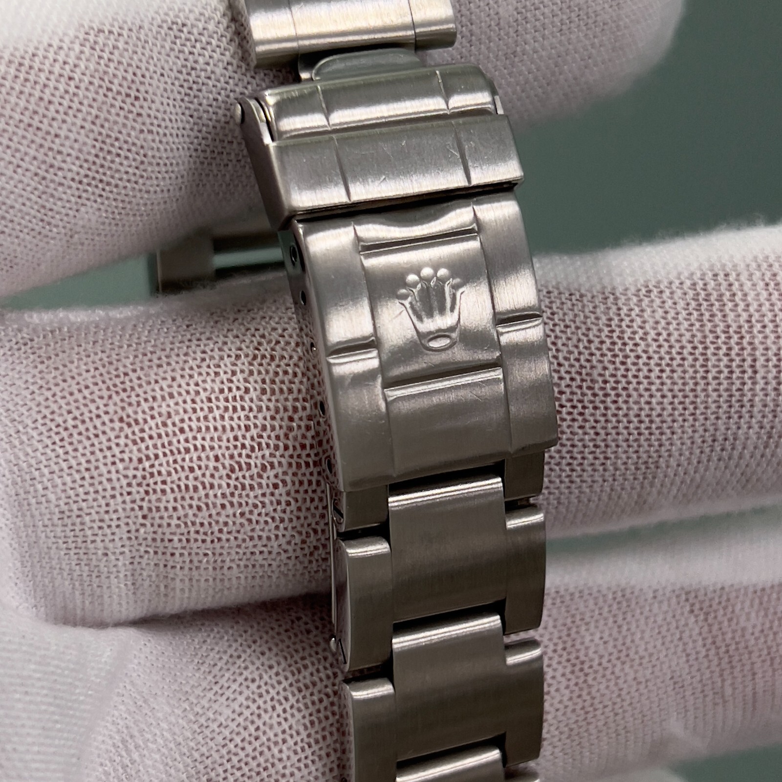Rolex GMT Master Pepsi 16700 40mm Red Blue Bezel Stainless Steel