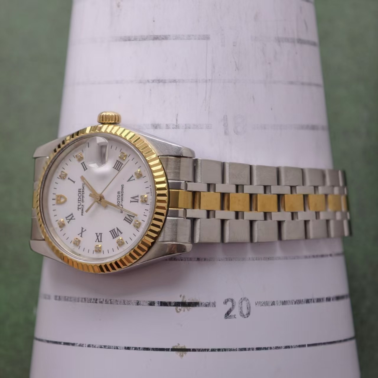 Tudor White 10-Diam Roman Dial Prince Date 74033 Men’s Watch Automatic 34mm