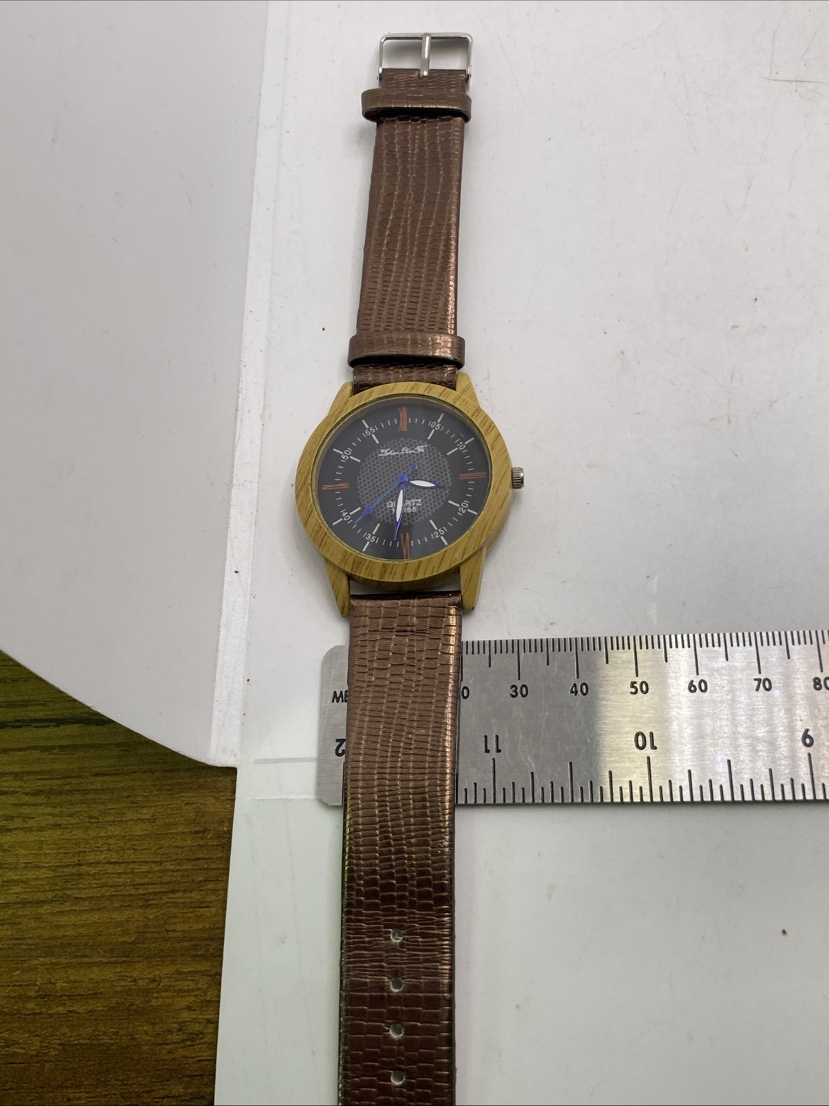Unisex Wood Grain Leather Watch New Battery