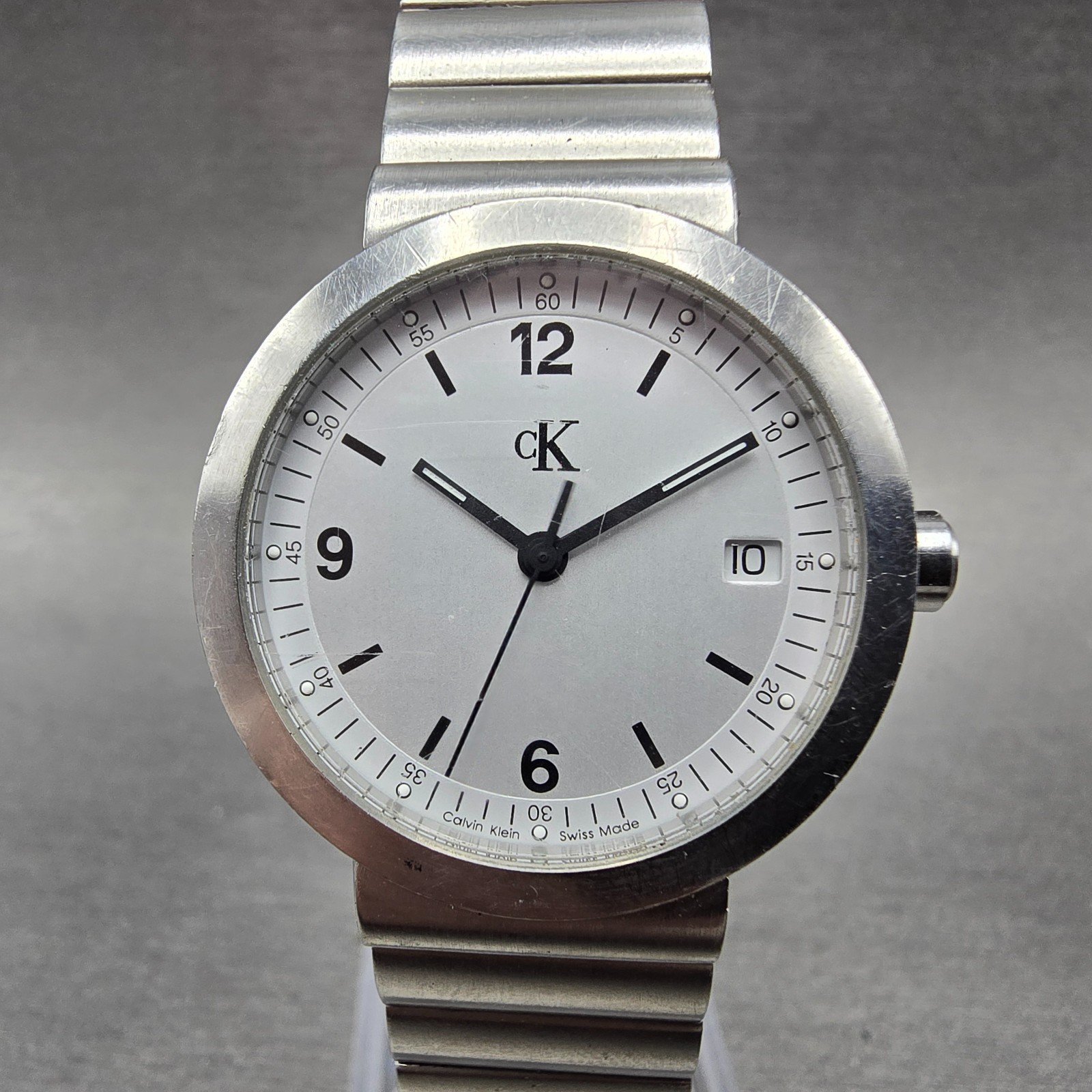 Calvin Klein Watch Women 31mm Silver Dial Stainless Steel Date Round New Battery