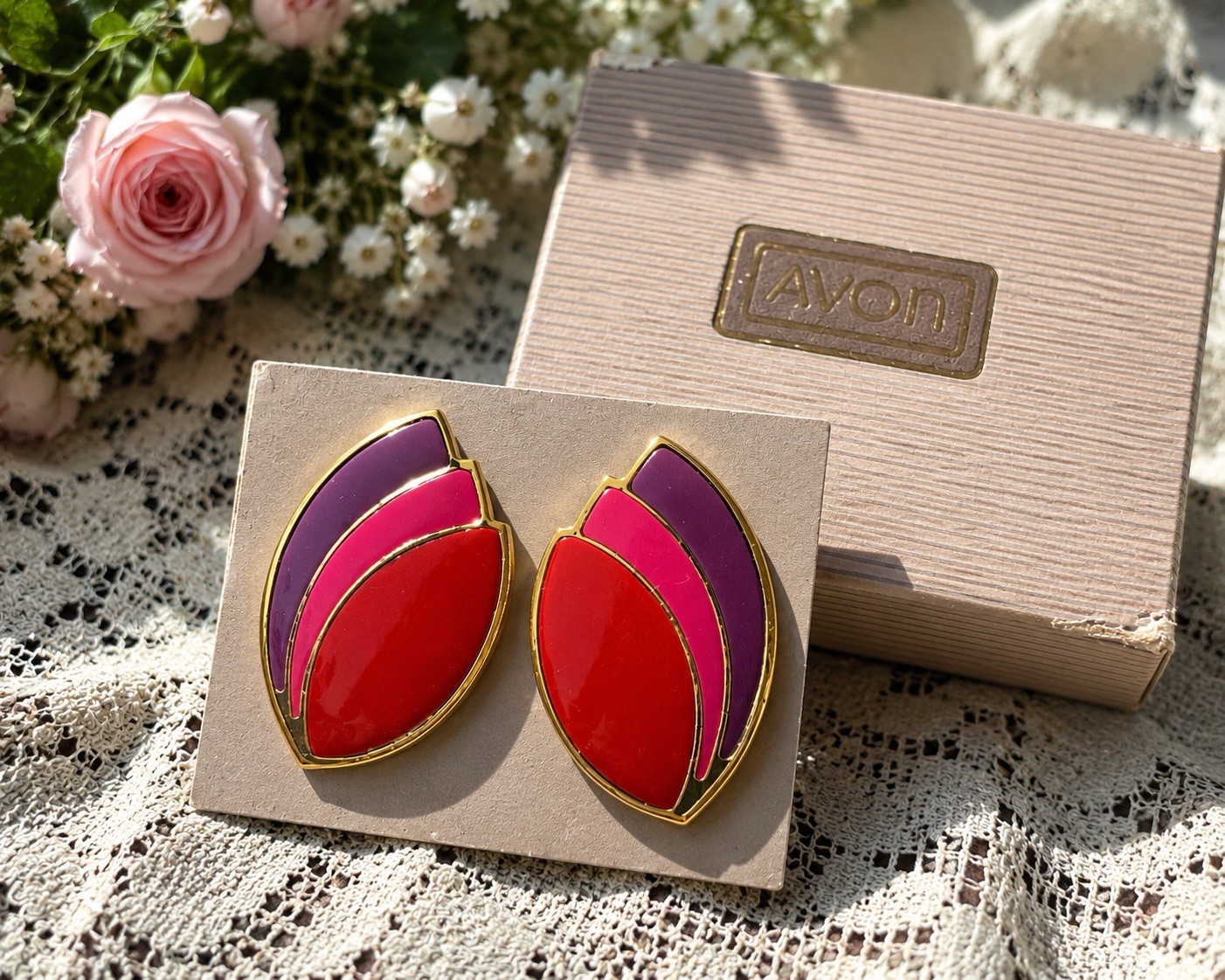 Vintage Avon Paradise Colors Pierced Earrings 1987 Pink Purple Enamel NOS Box