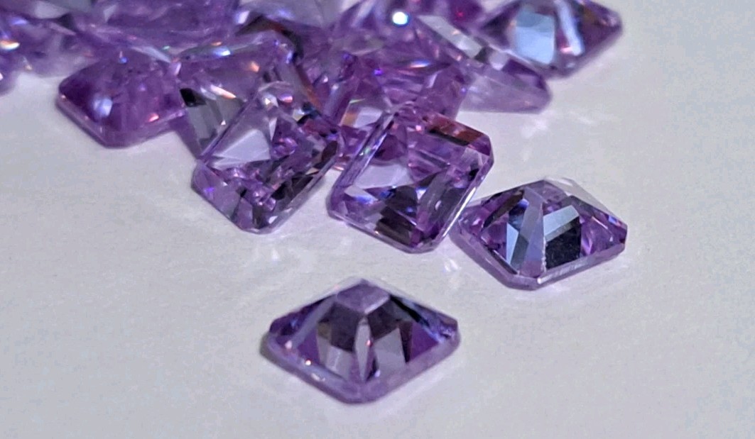10 Pieces 6x6mm Octagon Shaped Lavender CZ Cubic Zirconia