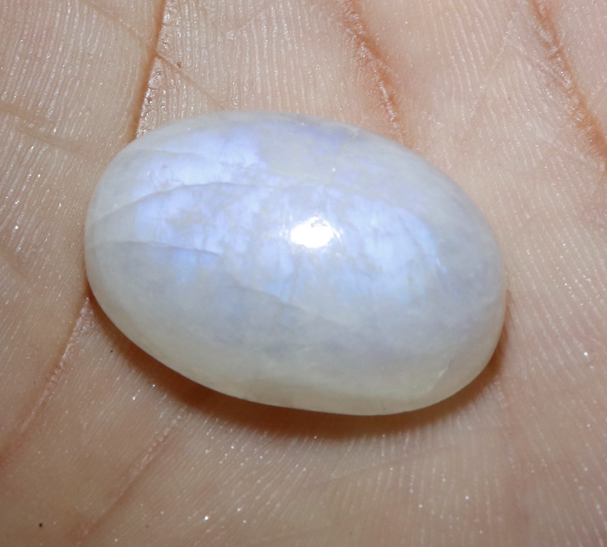 100% Certified Natural Rainbow Moonstone Oval Cabochon Gemstone 26.55 Ct