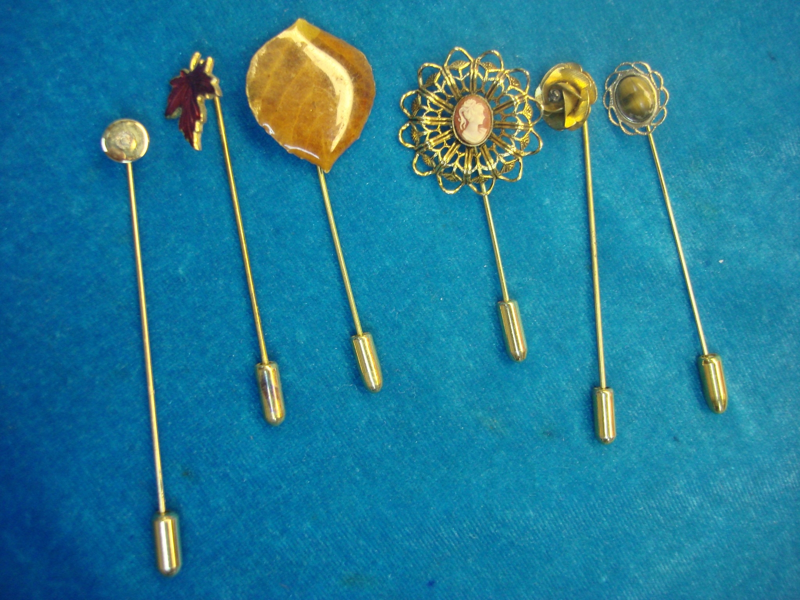 6 DIFF. VINTAGE STICK PINS – PRETTY!