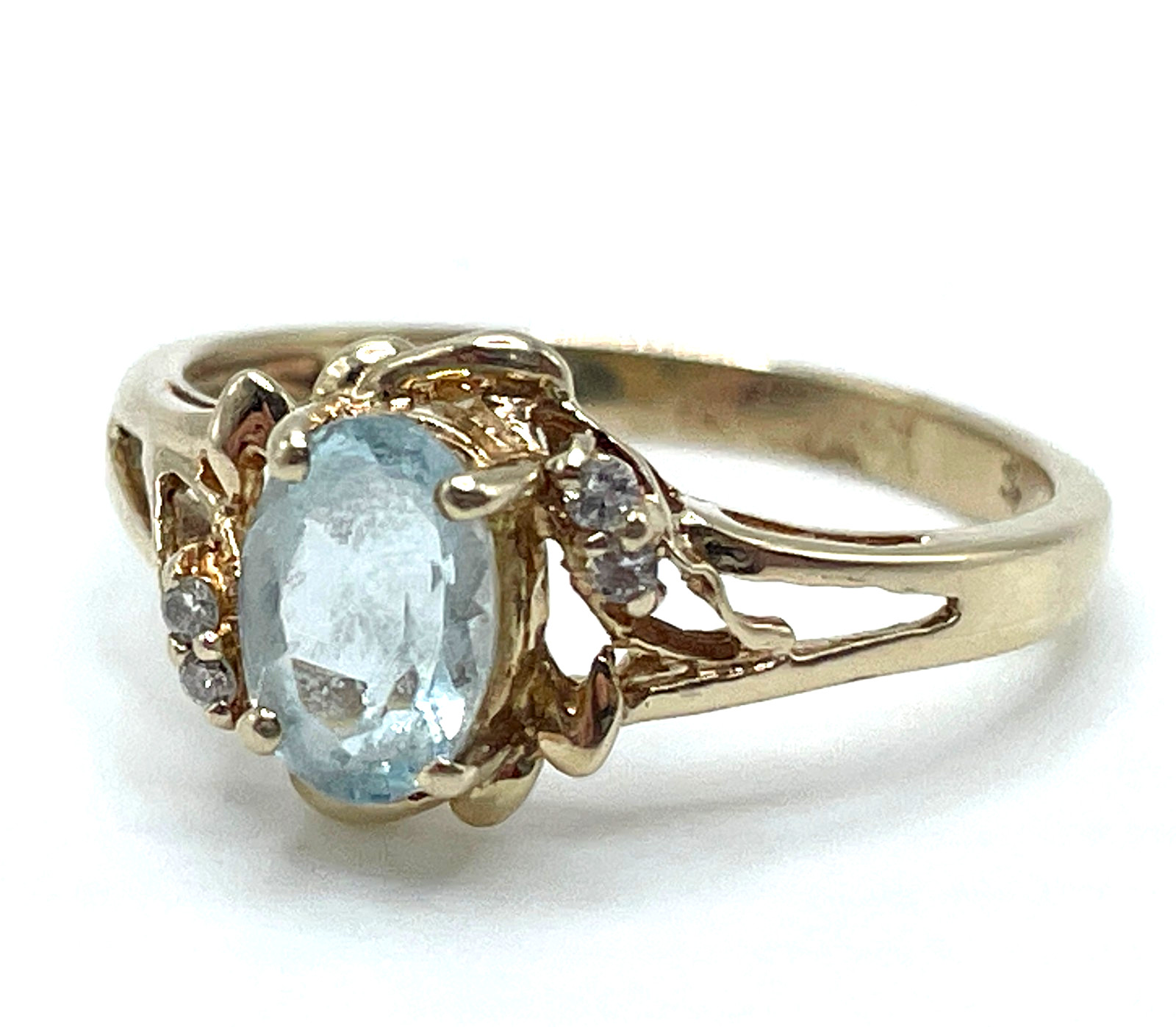Women’s 14K Yellow Gold Split Shank Blue Topaz Ring Size 7.25, 2.4 Grams