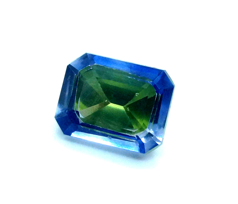 5.3 CT Natural Bi-Colour Pitambari Sapphire Radiant Certified Gemstone 10×8 MM