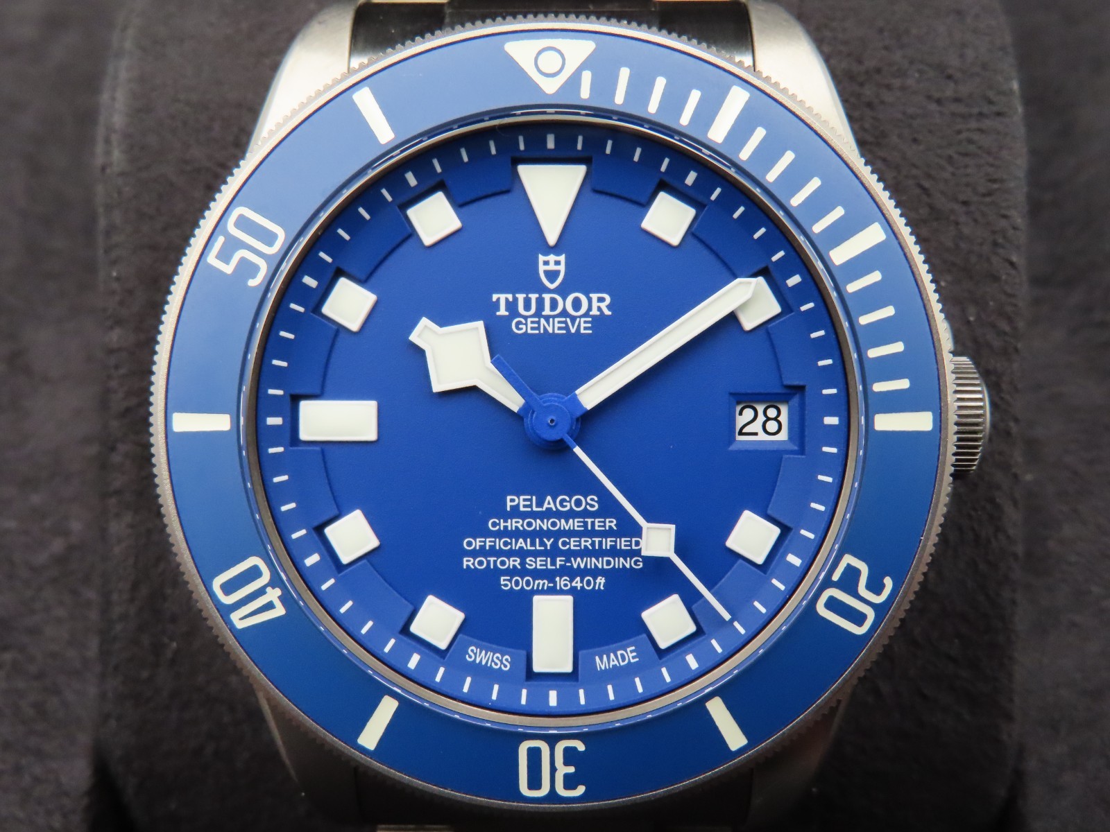 Tudor Pelagos 25600TB Blue Dial 42mm Men’s Titanium Wristwatch Box Papers 2018