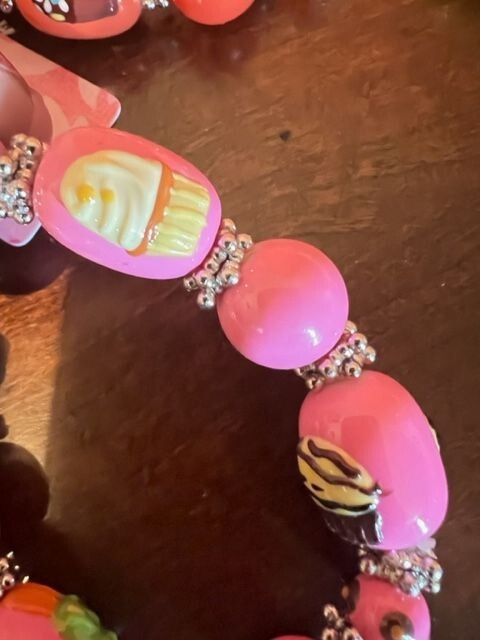 fiona Handmade Cupcake Beaded 5 Bracelets Set For Girls & a heart necklace