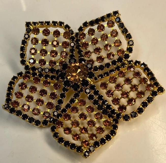 Vintage 2.5”’Gold Tone Flower Brooch Pin with Rich Amber and Black Rhinestones