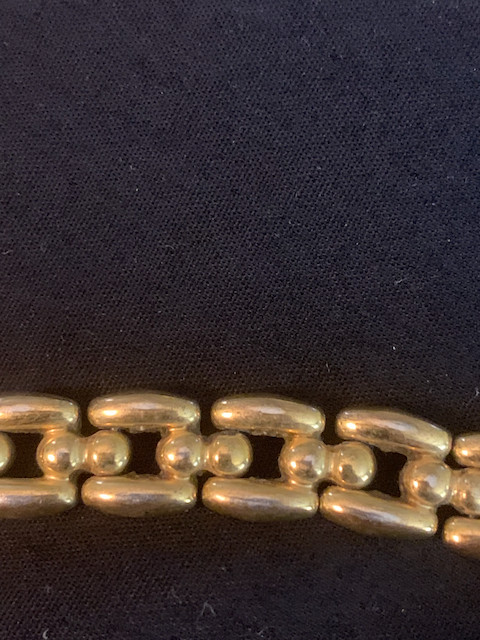 Citizen Ladies Gold-tone Watch w Link-bracelet-style band, circa 1985- 1995