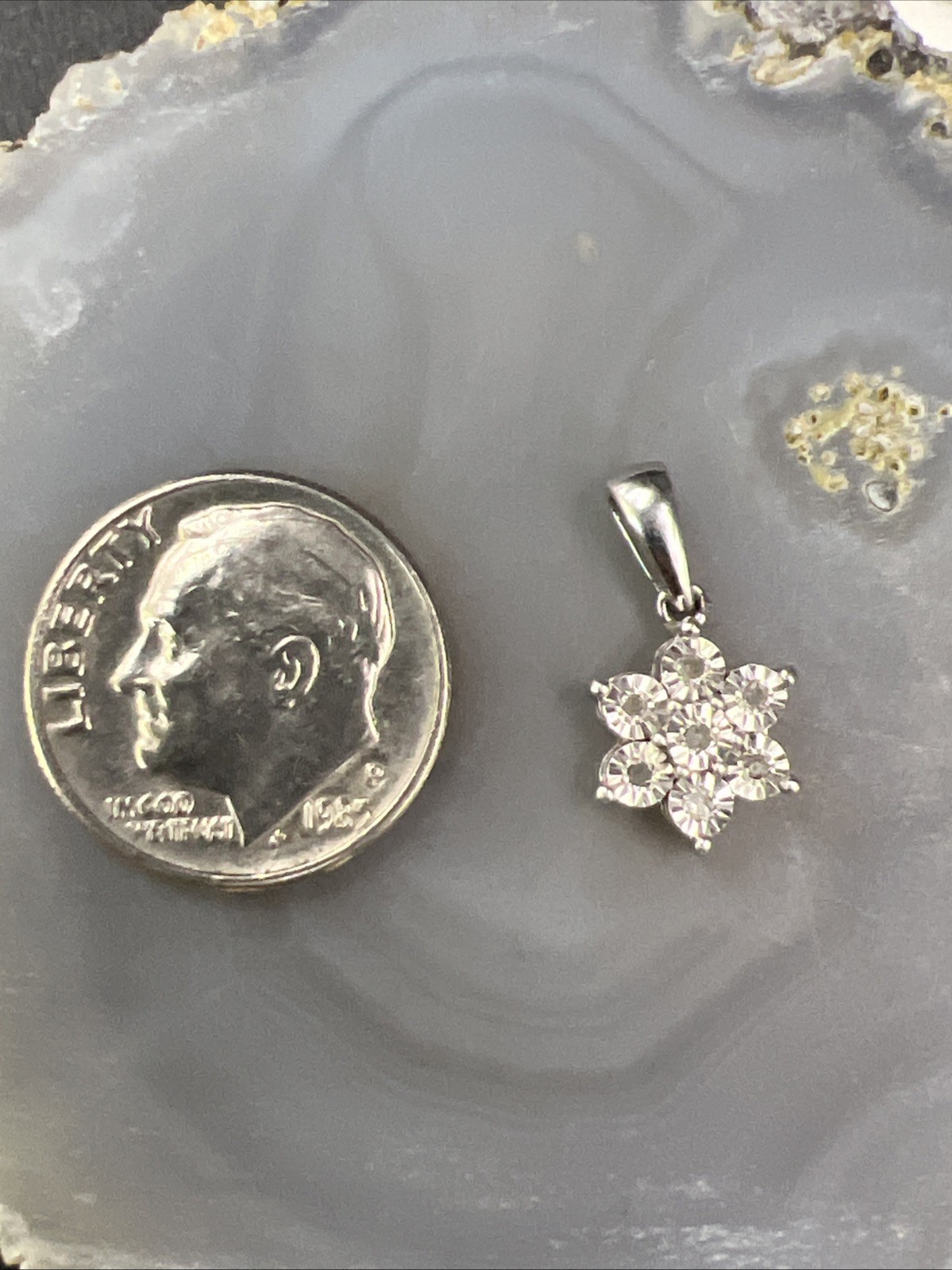 SK9 Allure Gems Platinum 925 Sterling Silver Genuine Diamond Floral .6” Pendant