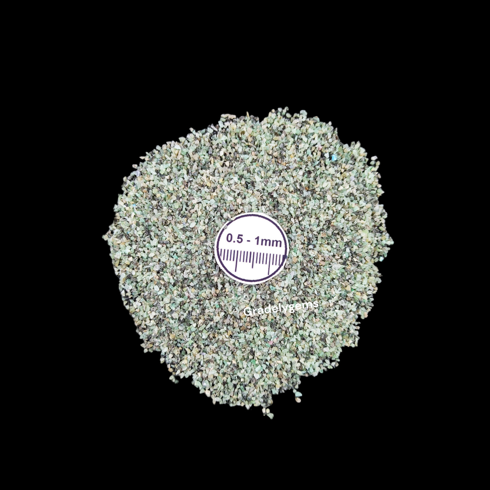 Exquisite Emerald Gemstone Crushed Powder – Rich Green Hue for Resin Art & Craft