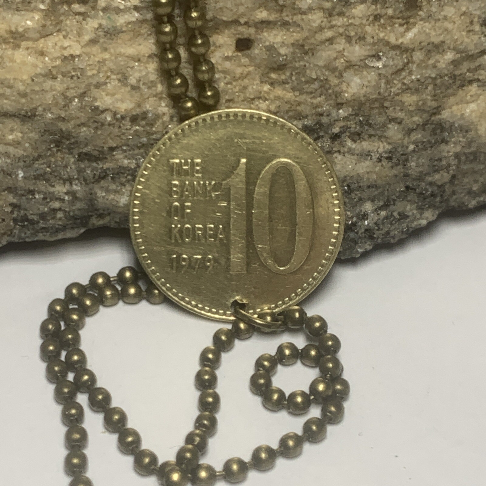 1979 South Korea 10 Won Coin Pendant Dabotap Pagoda temple. Great Gift 🎁 A1
