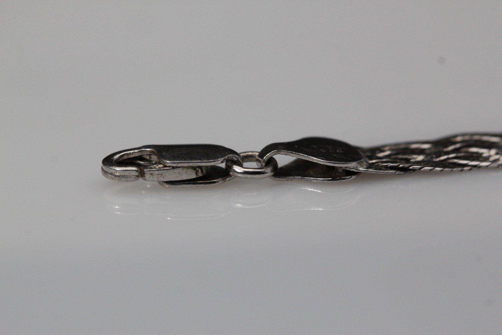 925 Sterling Silver 18″ Wide Flat Woven Chain Necklace 11.6 Grams (NEC6016)