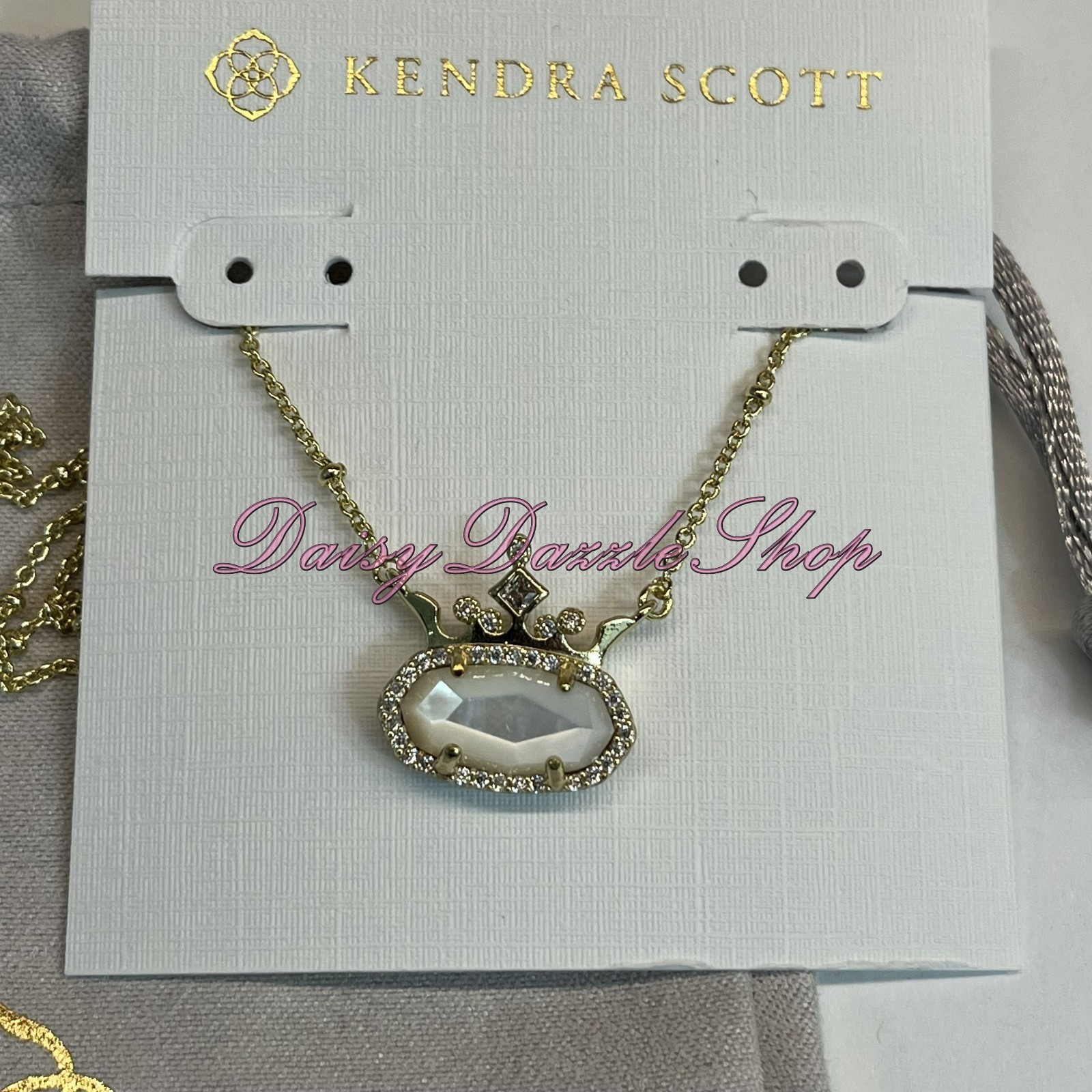 ✨Kendra Scott Disney Elisa Princess Short Gold Pendant in Ivory Mother-of-Pearl✨