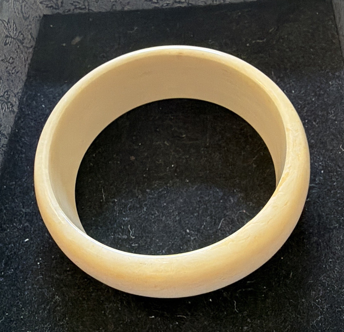 Ivory Round Bangle Bracelet Stackable No Gemstones Cream Off-White