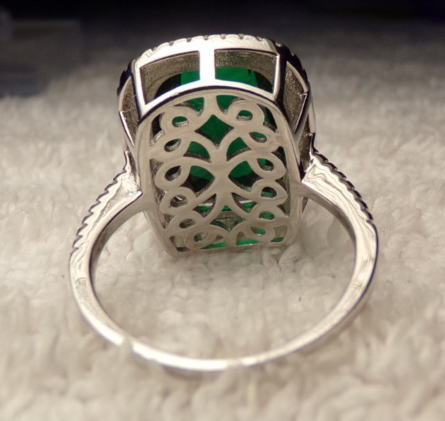 VTG FUZION CREATIONS STERLING GOLD EMERALD GREEN CZ HALO COCKTAIL RING SIZE 7 !!