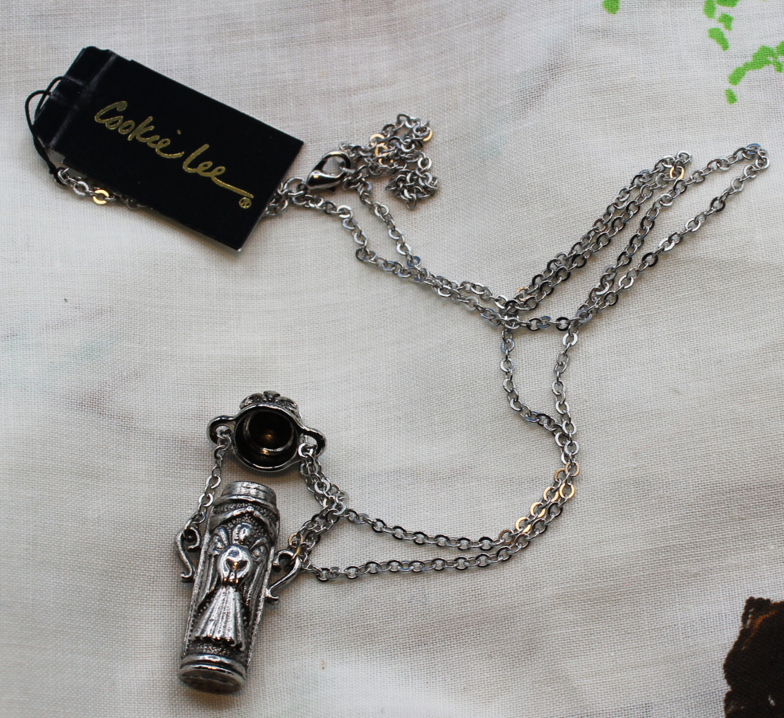VINTAGE COOKIE LEE ANGEL FLASK JAR SCENT SILVERTONE NECKLACE W LID & TAG