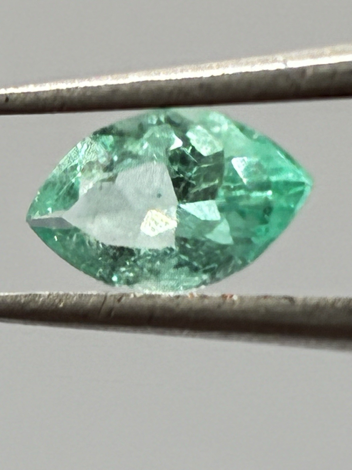 Colombian Emerald, Certified 0.47 CT 7.83×4.60×2.70 mm Marquise Cut