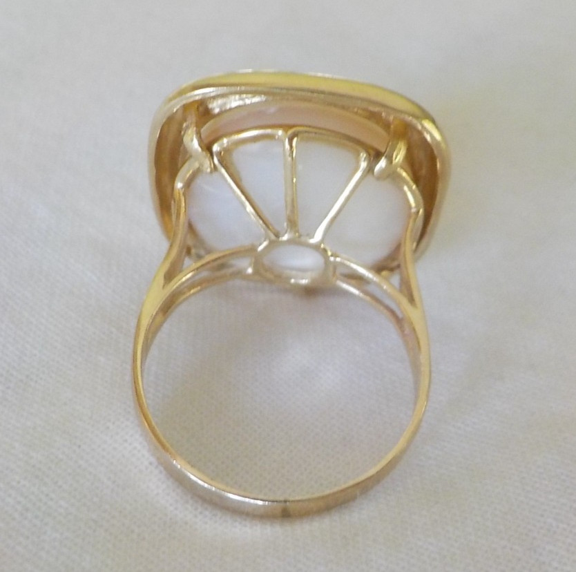 14K Yellow Gold Mabe Pearl Diamond Statement Ring – 6.40 gms, Sz 5.5, 12.8mm