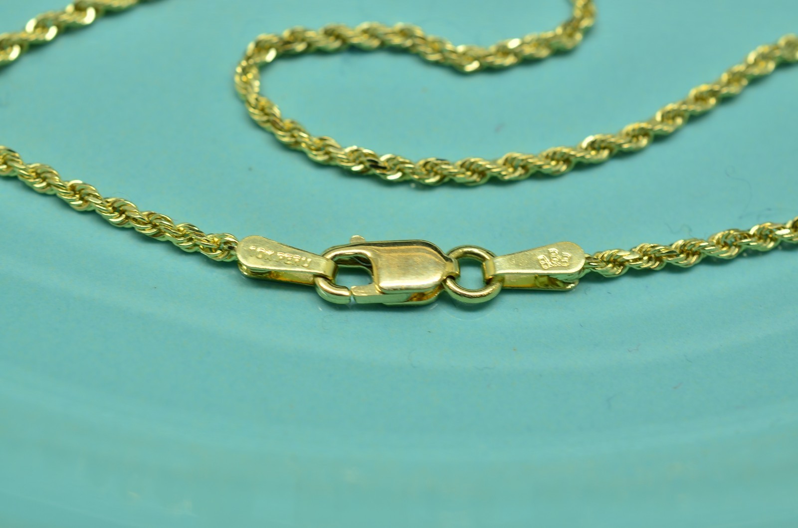 16″ 10K Yellow Gold Spiral Rope Chain Necklace Peru 1.5mm 3.2 grams