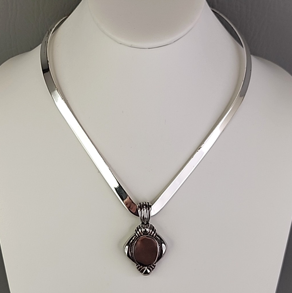 Vintage Torque Necklace Oval Pendant Pointed Silver Tone 17″