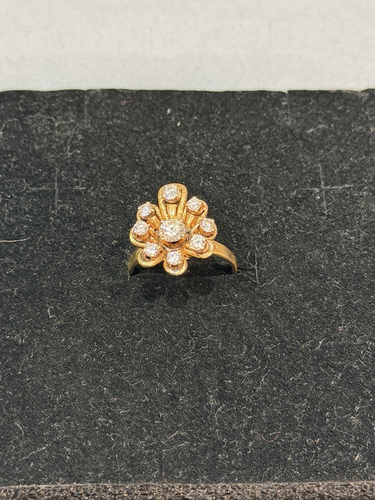 18K Yellow Gold Natural Diamond Flower Cluster Cocktail Ring Size 7 Sizable