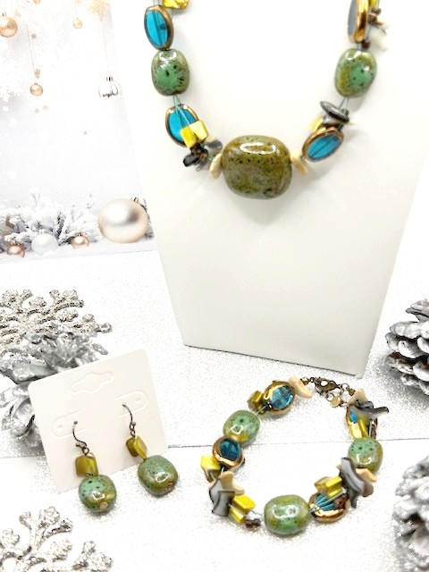 Premier Designs ‘ISLAND GIRL’ Necklace, Bracelet & Earrings S