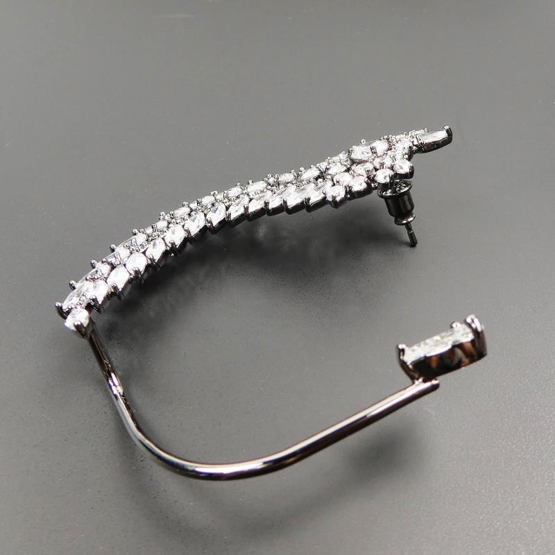 SINGLE RIGHT SIDE CZ Cluster Large Wing Earring Ear Cuff Crawler Climber