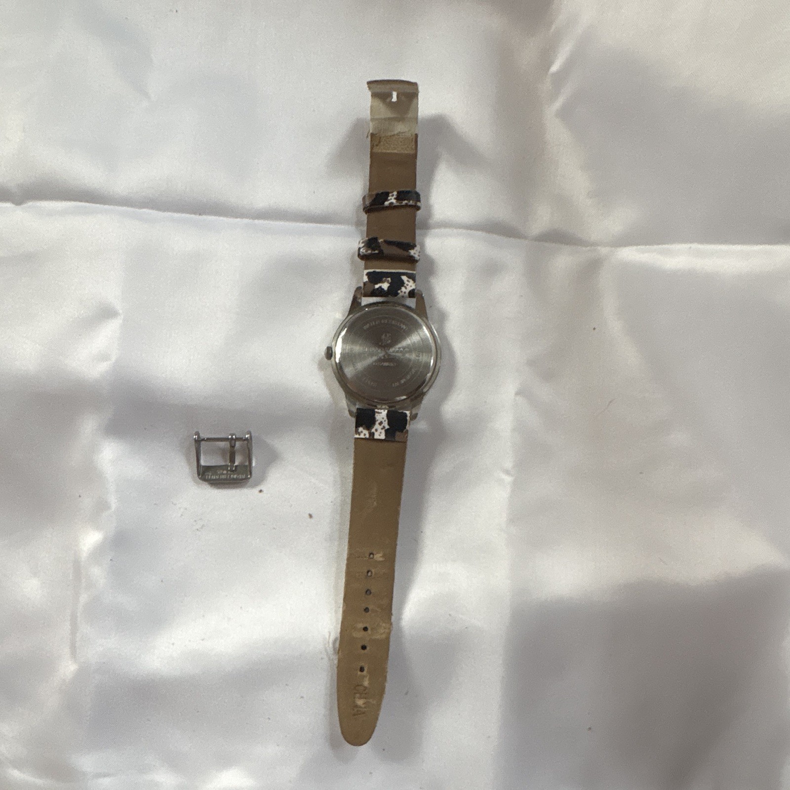 Sanrio Hello Kitty Women’s Quartz Analog Watch Leather Strap 24-27.9mm