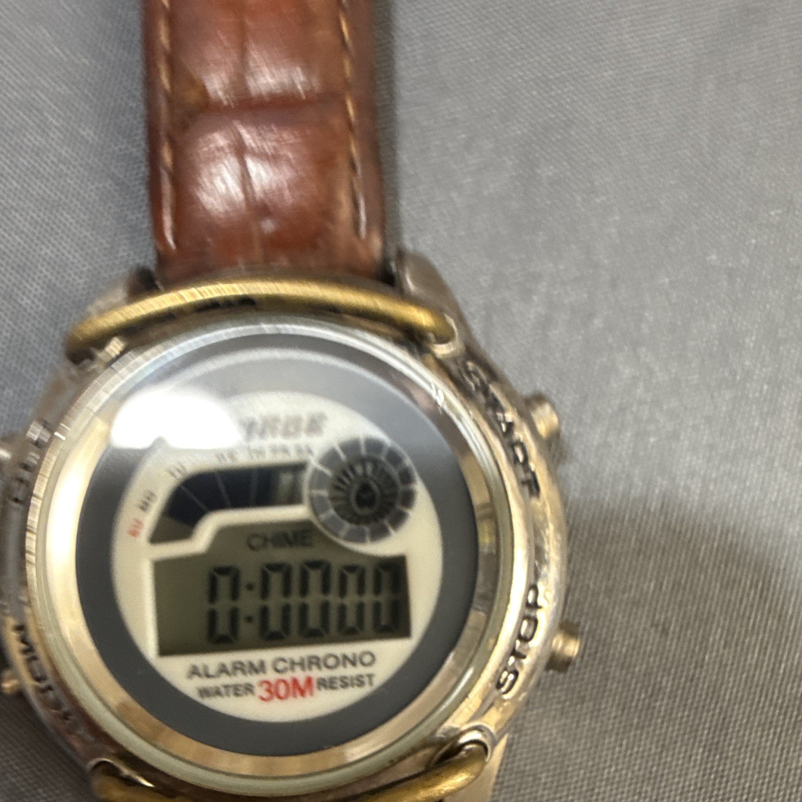 VINTAGE 80s G.I.I. SURGE WATCH SURM1558 RARE!! GLO WORKS! NEW BATTERY! (B23)