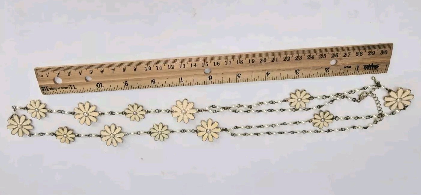 Vintage Flower Daisy Statement Necklace Metal w/Faux Pearl Yellow Gold Tone 18″