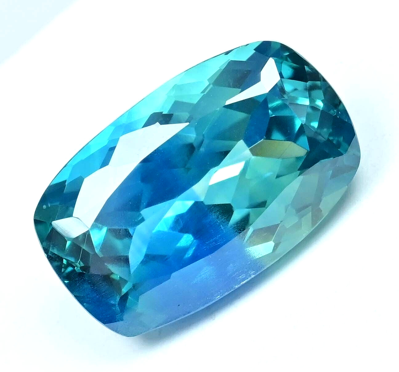 26.75 Ct Natural Greenish Neon Blue Paraiba Tourmaline Flawless Loose Gemstone