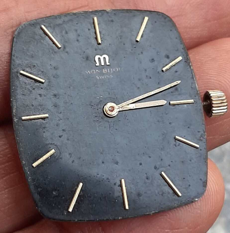 Peseux 7001 , ETA 7001 7001-17 parts movement For part or repair.