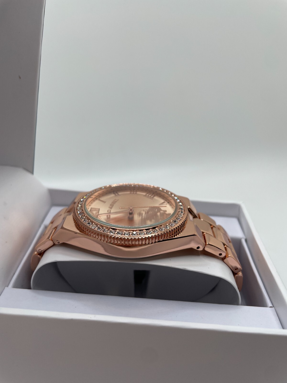 U.S. Polo Assn. Womens Rose Gold Tone Roman Numerals Analog Round Wristwatch
