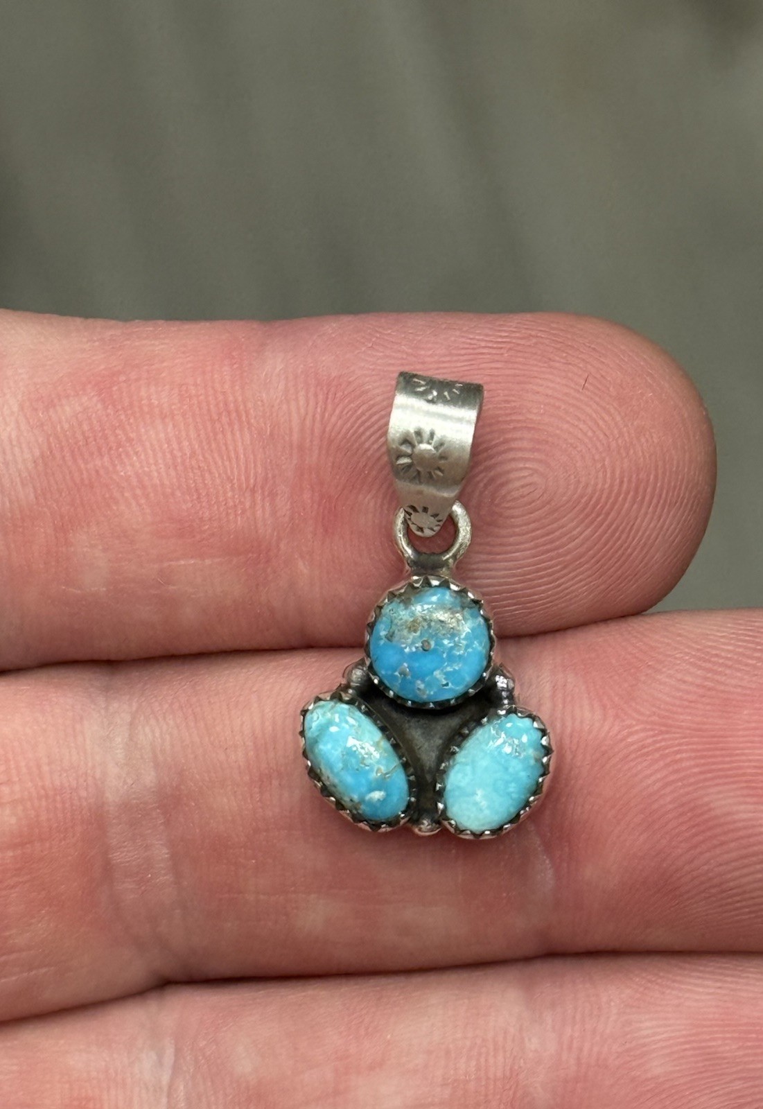 STERLING SILVER WHITE WATER TURQUOISE 3 STONE MIX SHAPE CLUSTER PENDANT .925