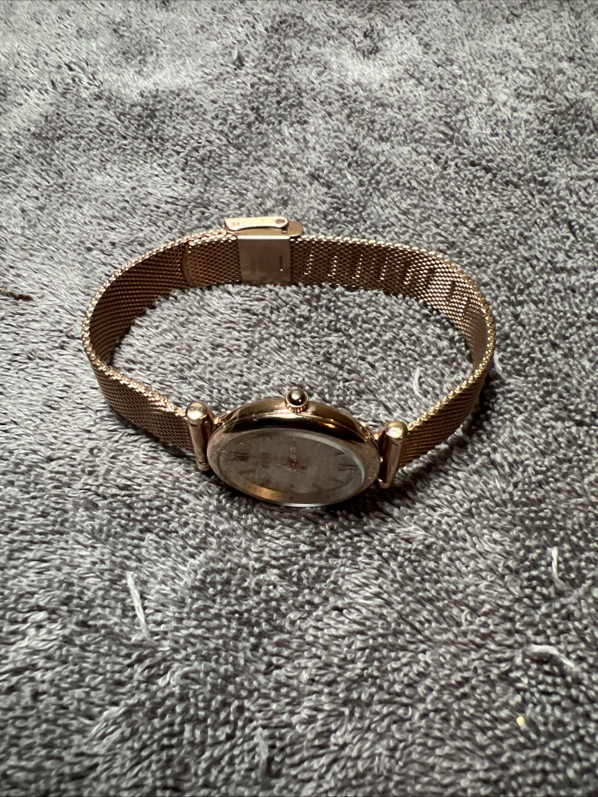 Fossil Women’s Carlie Mini Quartz Watch Rose Gold