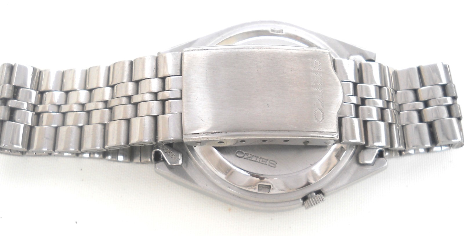 Vintage Seiko 5 Automatic Watch Black Textured Dial Gold Indices Day Date Japan