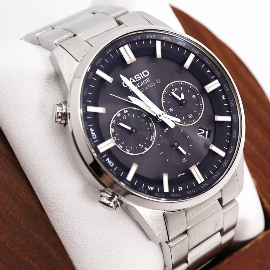 Casio LIW-M700 Lineage Wristwatch Tough Solar Sapphire Glass Silver Black