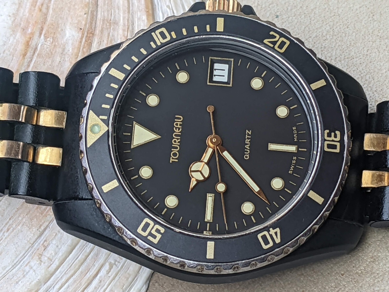 Vintage Tourneau 20 ATM Diver w/PVD Coated Monnin Case,ESA 555.111 Mvmt,Serviced