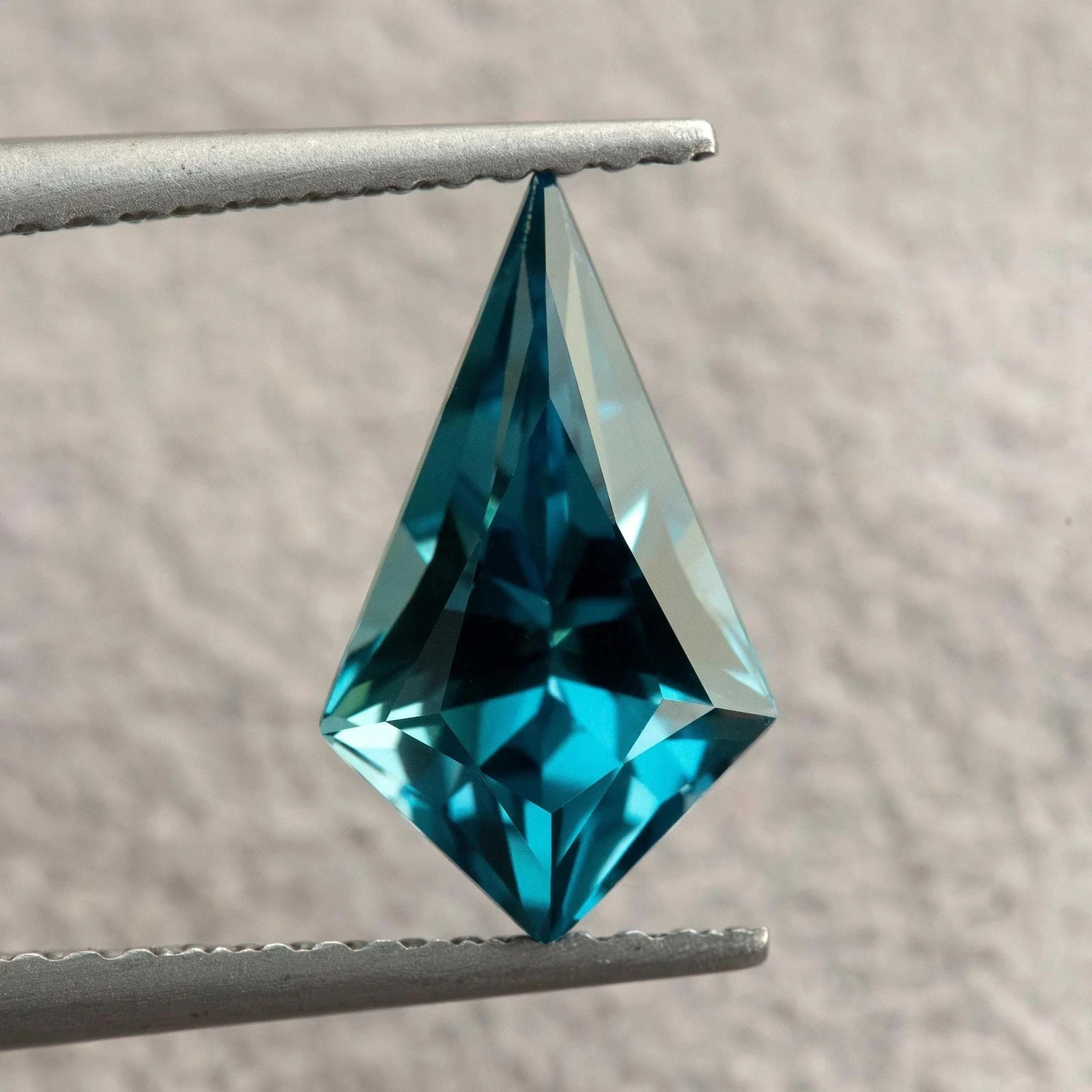 12 Ct AAA+ Natural Teal Blue Sapphire Kite Cut Loose Certified Gemstone