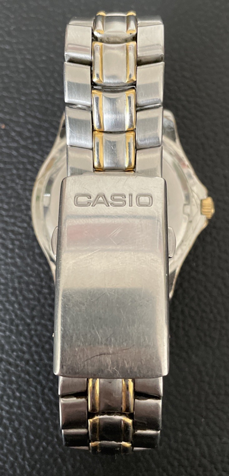 Casio Mens Watch MTD-1020 Gold & Silver Stainless Steel New Battery